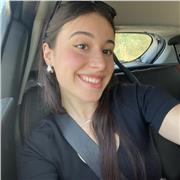 Estudiante imparte clases de inglés, lengua, lectoescritura, etc